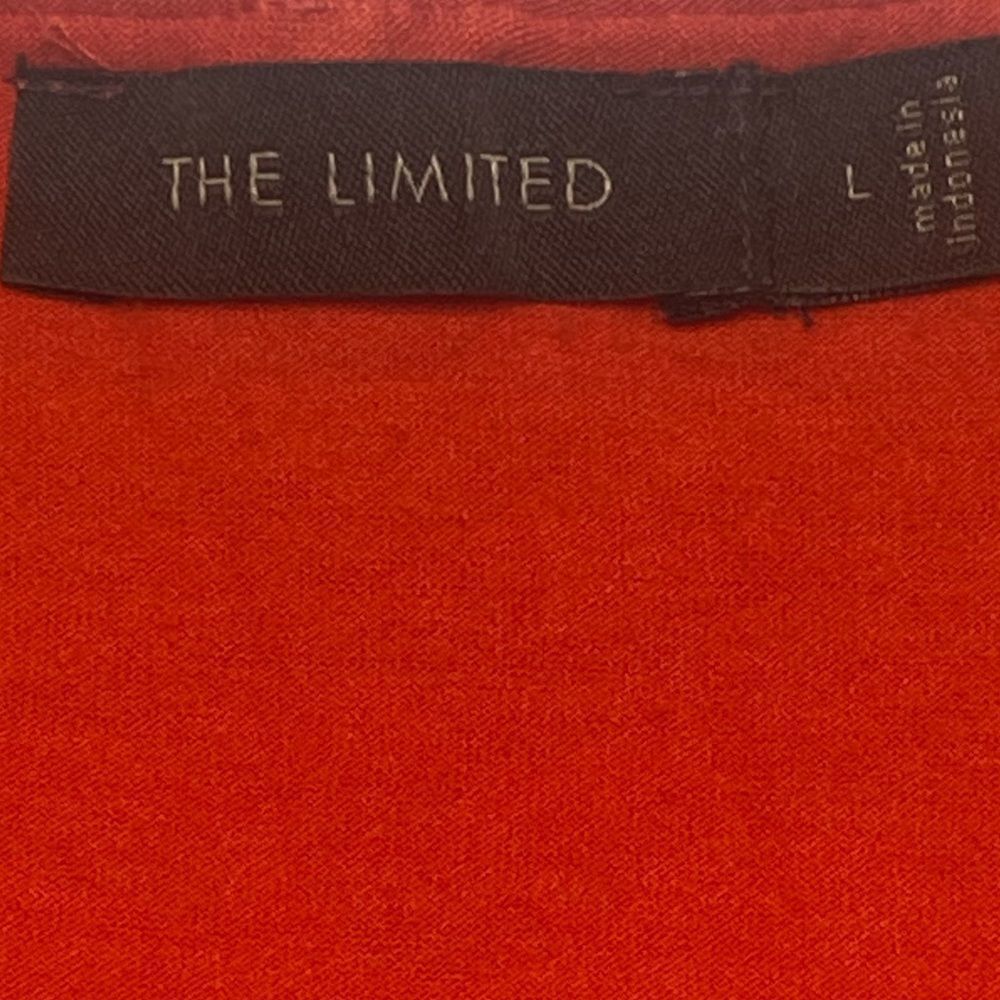 The Express Red Shirt - Picture 3 of 6